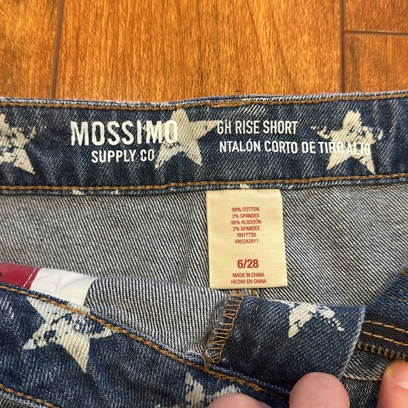 NWOT Stars and Stripes Jean shorts - Picture 3 of 4